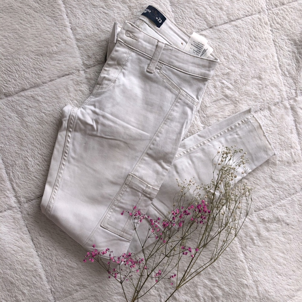 Low Waisted Skinny Cargo Pants